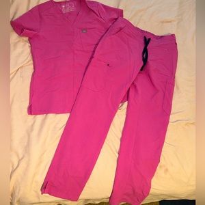 Brand New Figs Electric Orchid XS Catarina top & XS straight leg Petite Bottoms